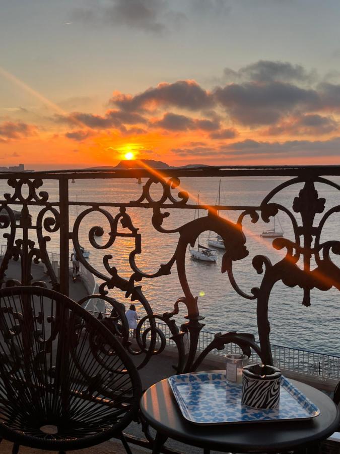 Appartement Sur La Corniche Kennedy Face A La Mer Марсель Екстер'єр фото