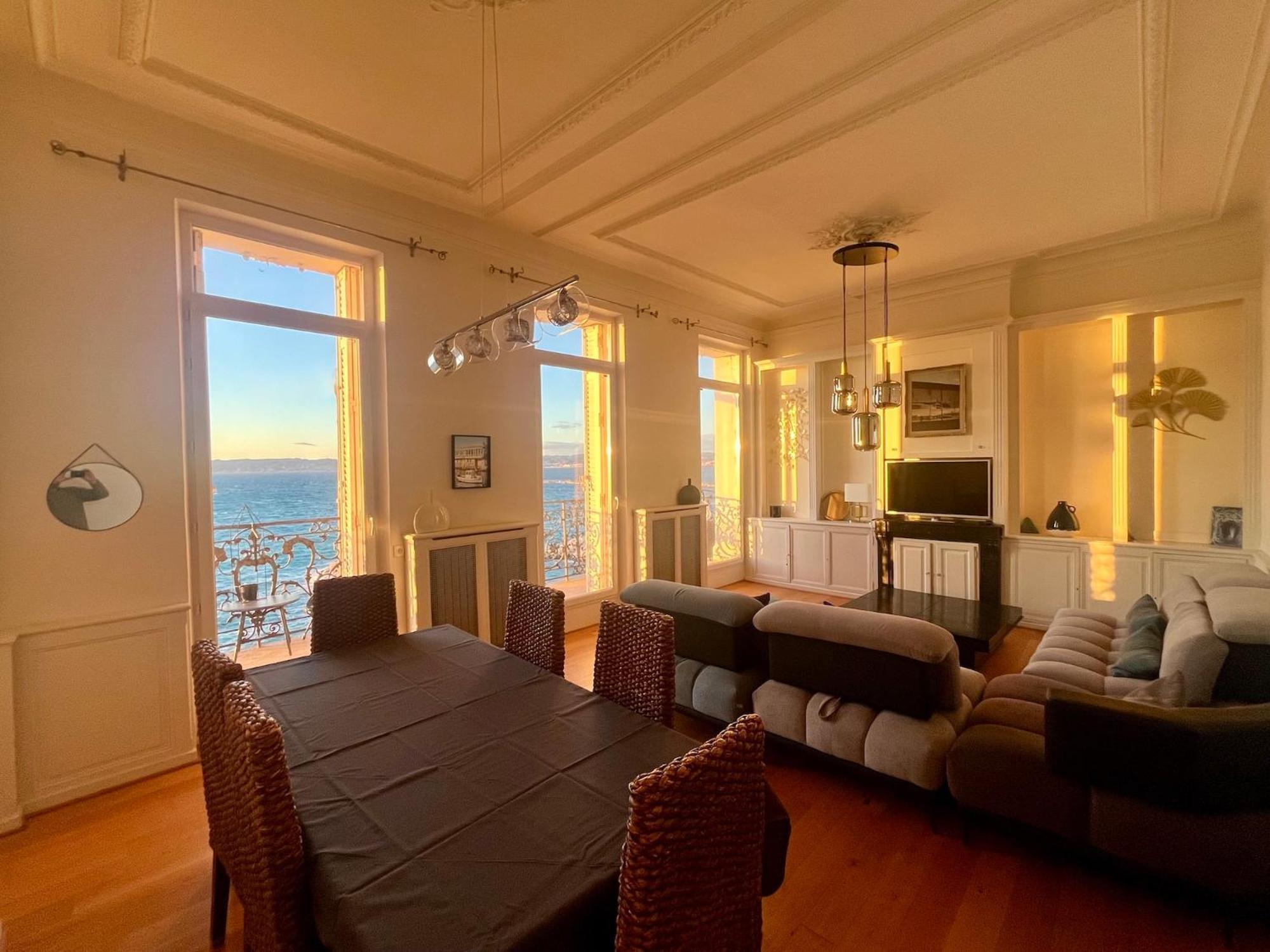 Appartement Sur La Corniche Kennedy Face A La Mer Марсель Екстер'єр фото